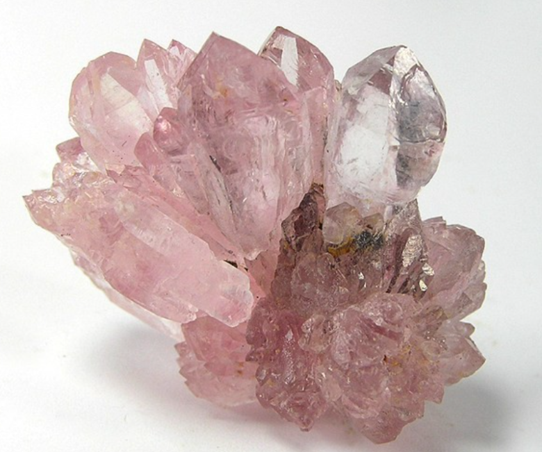 Rose Quartz meaning, properties and how to use E2D Crystals